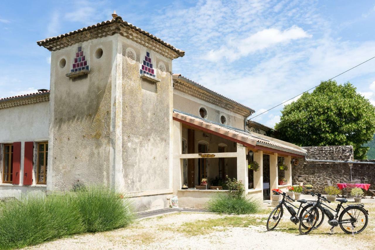 "Il Etait Une Soie..." Saint-Vincent-de-Barres Exterior photo